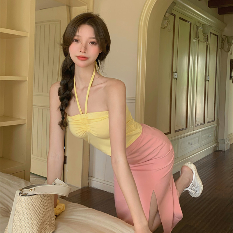 Áo Croptop Cổ Yếm Ôm Dáng Gợi Cảm Dành Cho Nữ | BigBuy360 - bigbuy360.vn