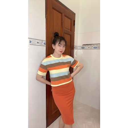 set áo thun sọc chân váy ôm