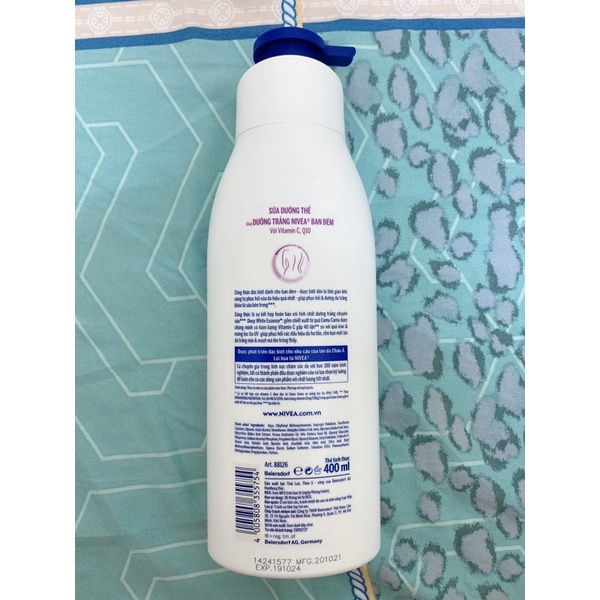 Sữa dưỡng thể Nivea dưỡng trắng da ban đêm 400ml