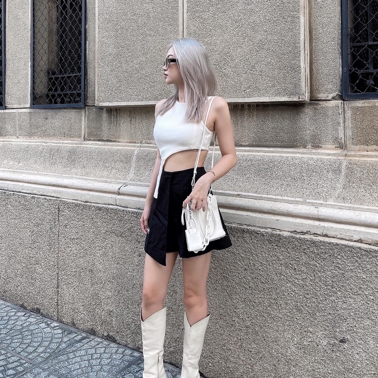 Áo ba lỗ nữ, áo croptop ba lỗ nữ 2 tà cut out phom ôm hở eo sexy đen trắng tập gym yoga đi chơi hàn quốc Wikishop C1058