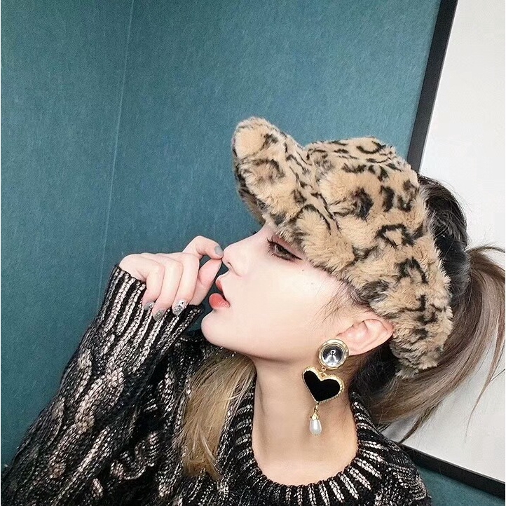 Fashionable autumn and winter fashion leopard top fur hat for women
