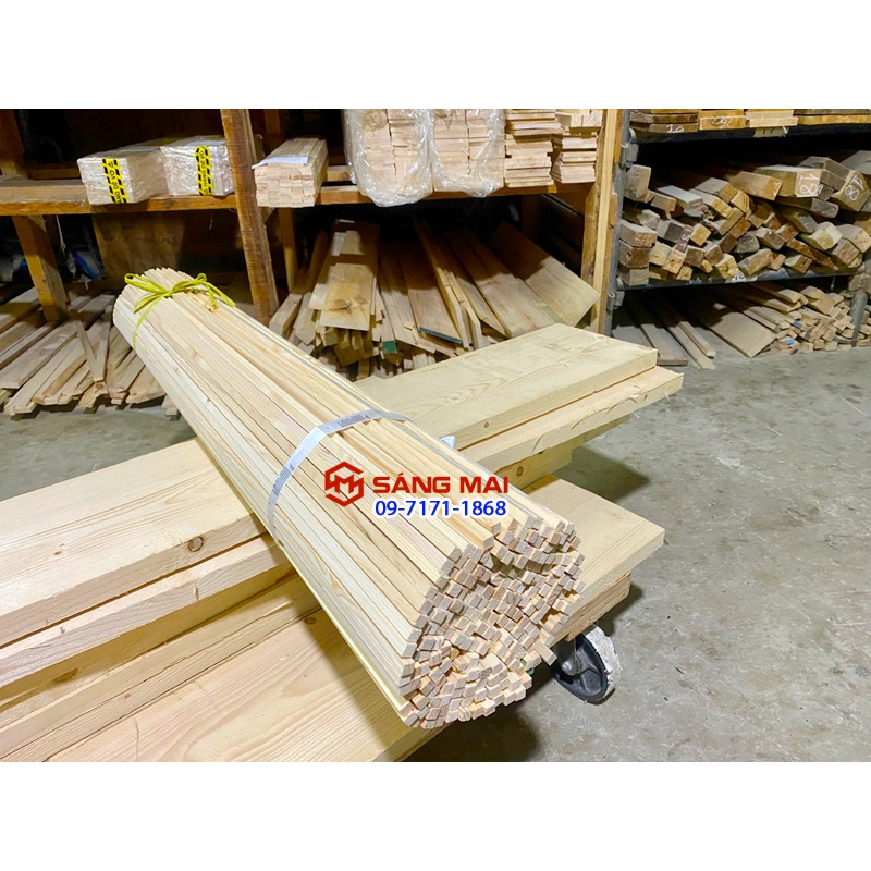 Thanh gỗ thông vuông 1cm x 1cm x dài 1m + bào láng 4 mặt
