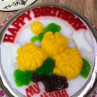 KHUÔN RAU CÂU NHỰA HAPPY BIRTHDAY HÌNH HOA CÚC25 x 25 x 7 CM