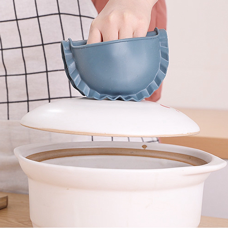 Household anti-scald thick TPR insulation gloves oven microwave oven high temperature anti-scald gloves