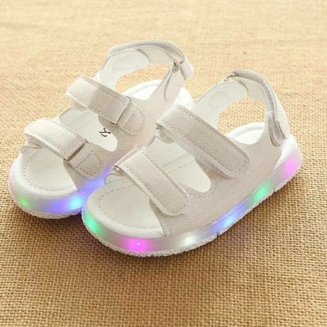 Giày sandal cho bé trai bé gái