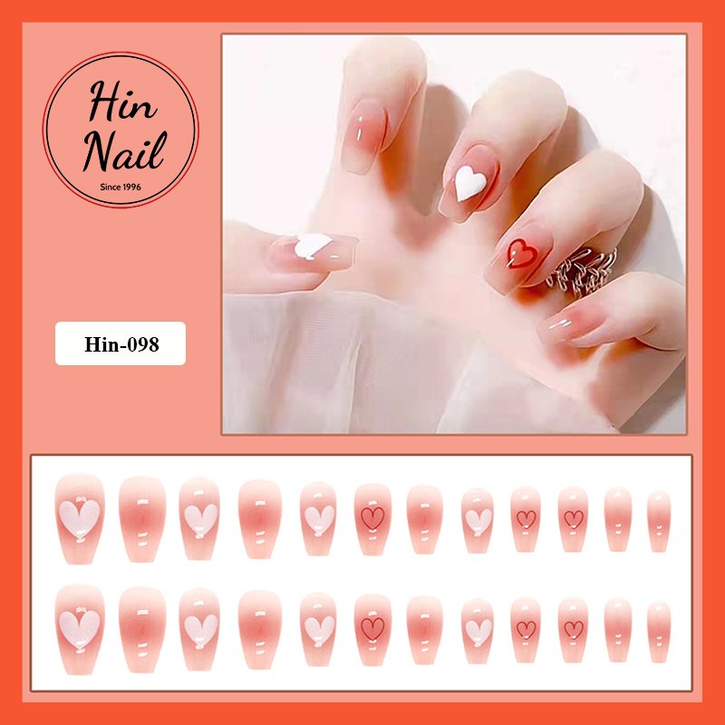 Móng tay giả Hin Nail màu hồng họa tiết trái tim