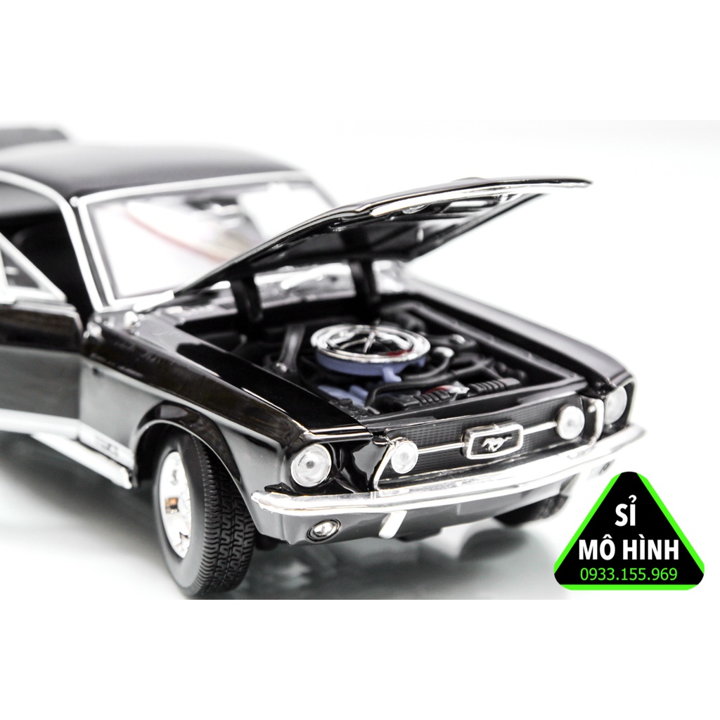 Mô hình xe Ford Mustang GT Classic Maisto 1:18