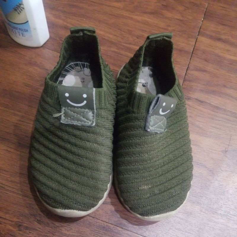 Thanh lý giày cho bé