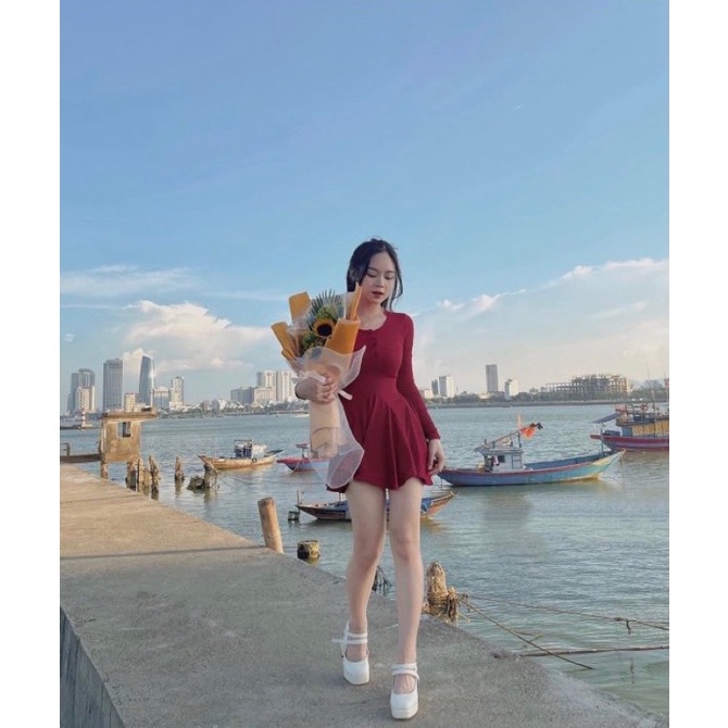 ĐẦM BODY TAY DÀI CÀI NÚT XOÈ NHẸ HAI MÀU