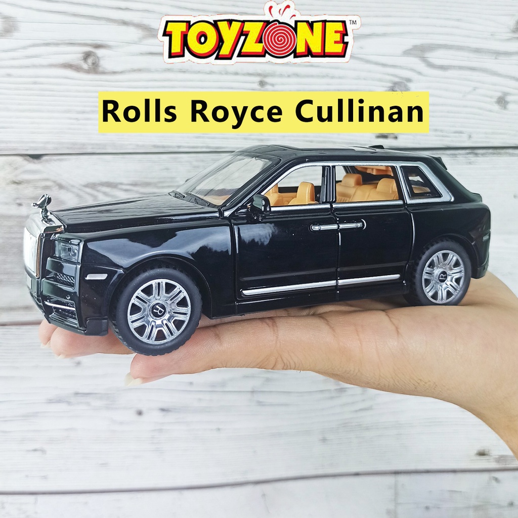 Mô hình siêu xe Rolls Royce Cullinan tỉ lệ 1:24  chất liệu hợp kim cao cấp, có đèn và ánh sáng. Hãng sản xuất Chezhi