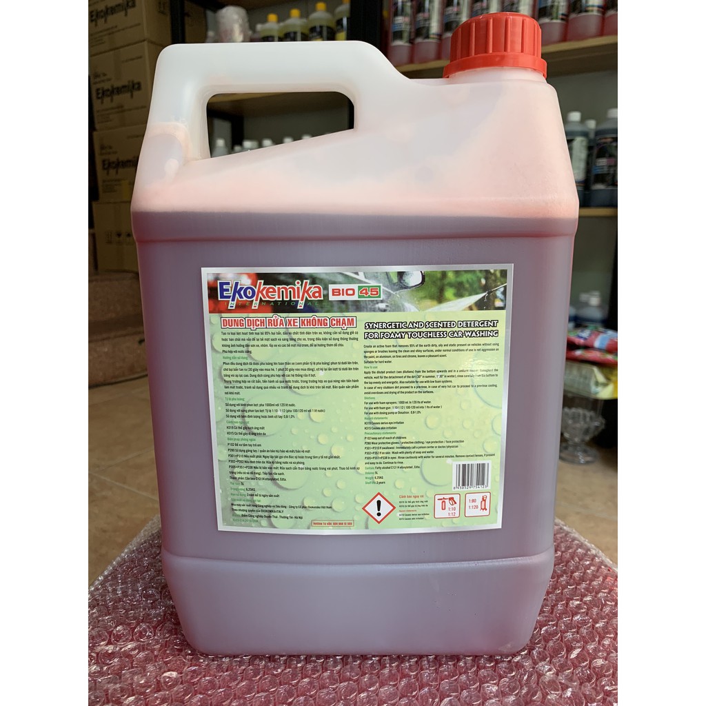 NƯỚC RỬA Ô TÔ - XE MÁY KHÔNG CHẠM VÀ RỬA KHOANG ĐỘNG CƠ EKOKEMIKA ITALY BIO 45-5L