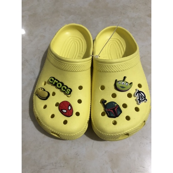 Dép sục crocs xuất dư xịn hàng lỗi nhẹ và chưa gắn quai