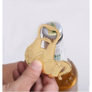 Khui mở bia hình con voi