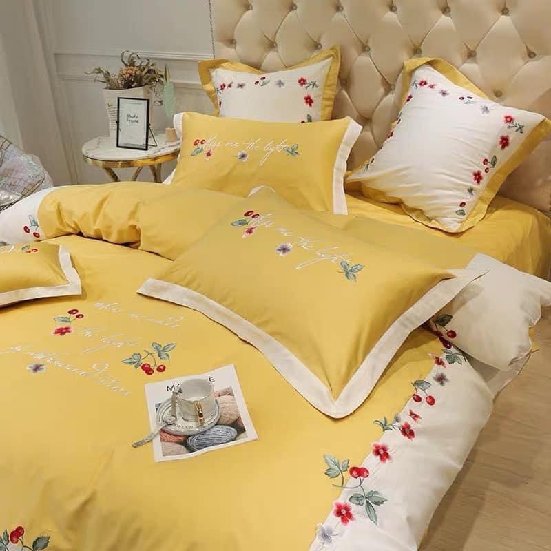 Set chăn ga gối cotton lụa thêu, Bộ 5 món ga gối mền cưới cao cấp màu vàng tặng vỏ gối ôm