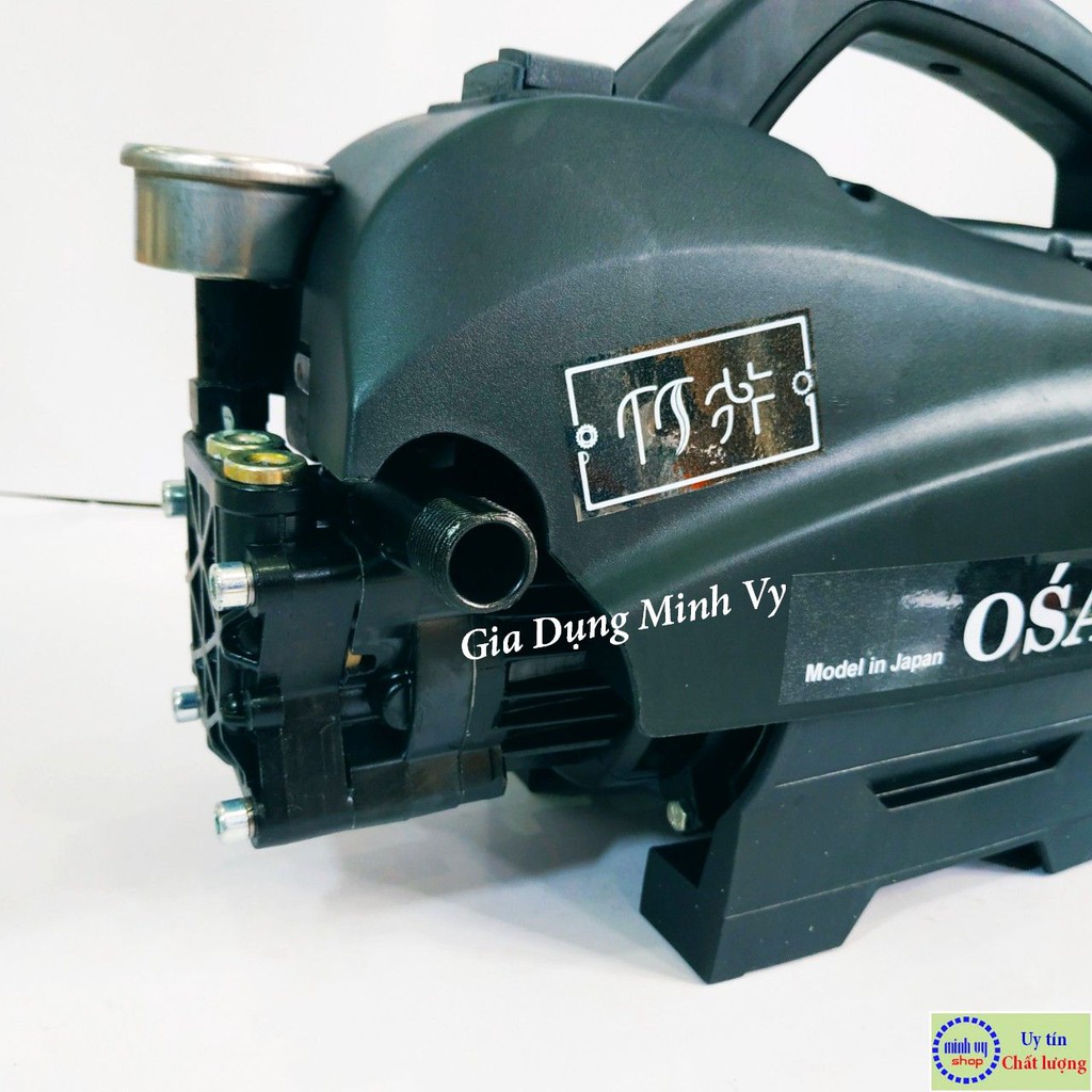 Máy rửa xe Osaka V2 2400W là dòng sản phẩm thế hệ 2 của mẫu QL90A, máy có áp lực 130bar cho khả năng phun xịt mạnh mẽ. -