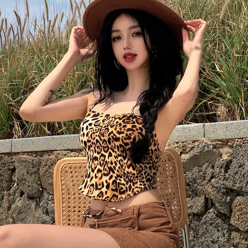 Áo Croptop Hoạ Tiết Da Báo Thiết Kế Hở Lưng Quyến Rũ