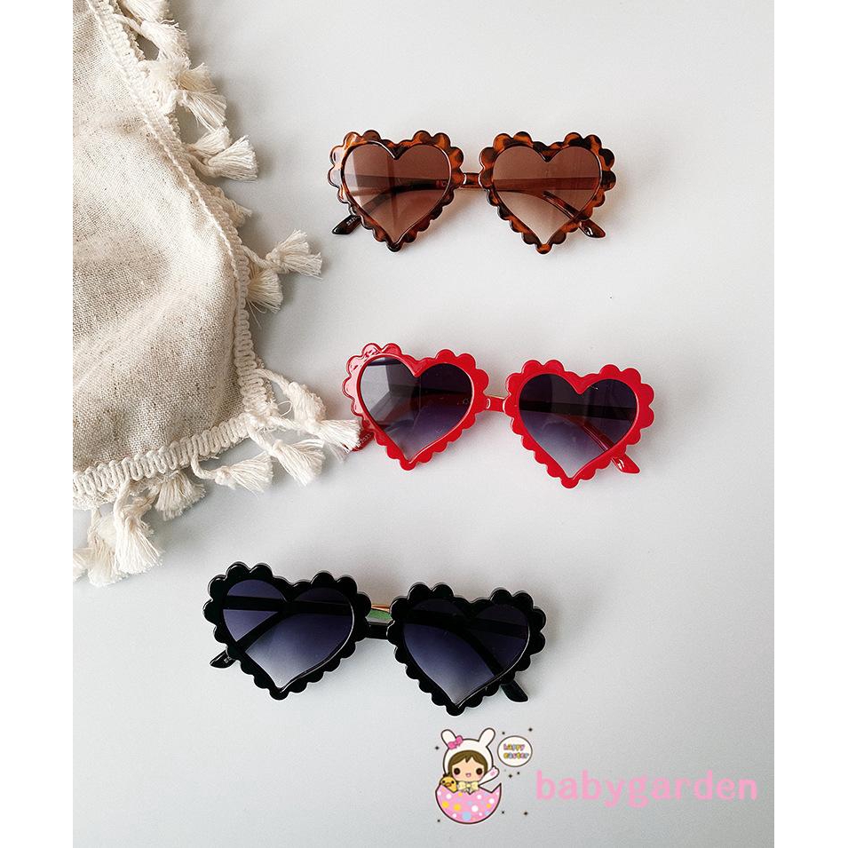 Kính mát trang trí hình trái tim chống tia UV dành cho bé