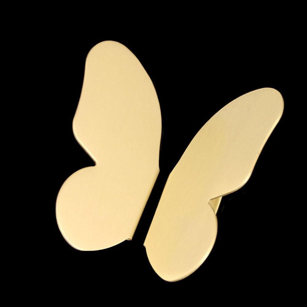 Tay nắm cửa tủ hình bướm bằng đồng thau kèm độc đáo