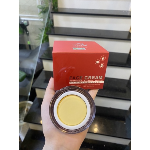 Kem face đỏ TYS trắng da mờ nám 4in1 hộp nhỏ