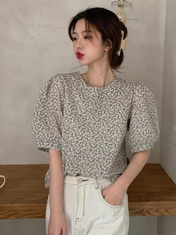 Set váy hai dây dáng suông rộng dài qua gối kèm áo kiểu bánh bèo nữ hoa nhí tay ngắn | BigBuy360 - bigbuy360.vn