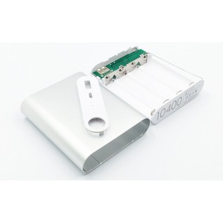 DT Box Sạc Dự Phòng 4 cell (Không Bao Gồm Pin, Shop Giao Màu Ngẫu Nhiên)
