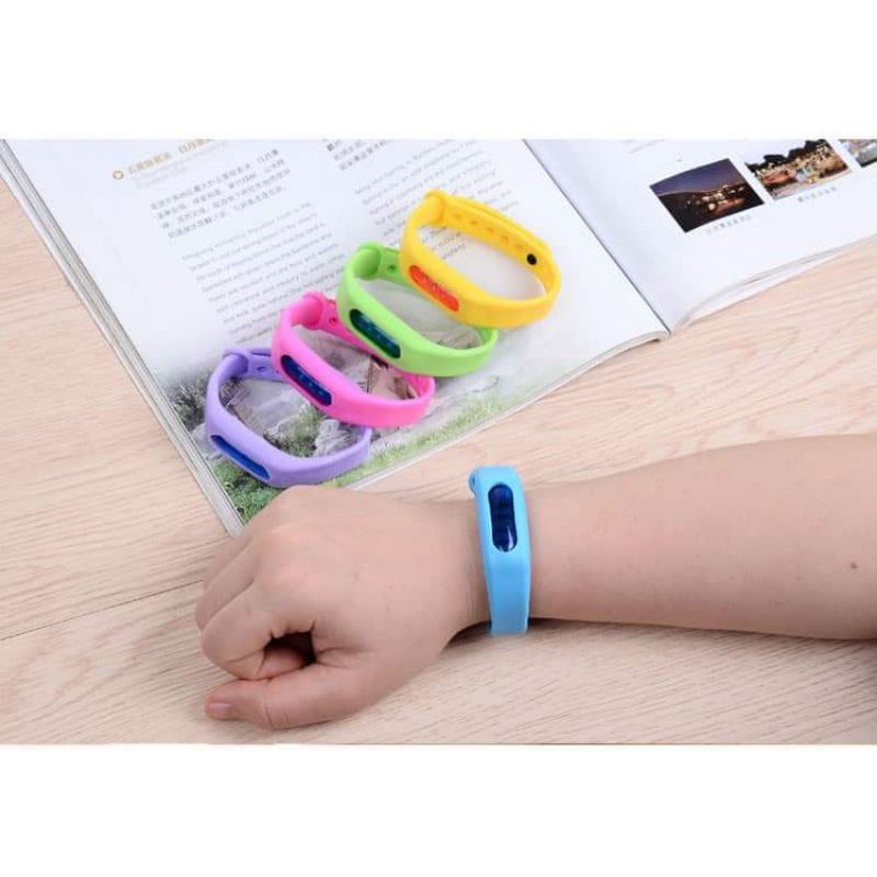 Vòng tay tinh dầu đuổi muỗi loại mới,,,