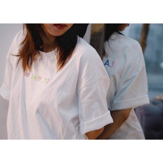 Áo thun thêu chữ - Local Brand