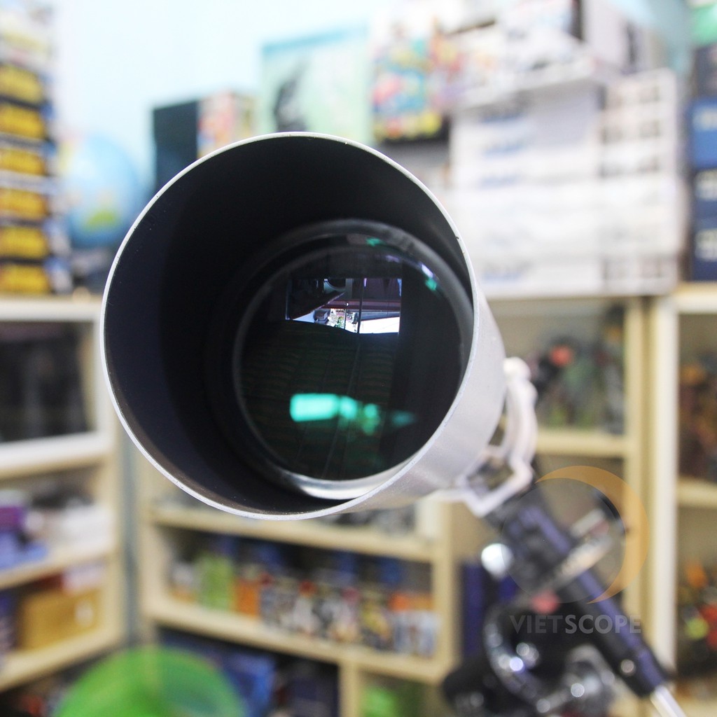 Kính thiên văn khúc xạ Celestron 80EQ Deluxe