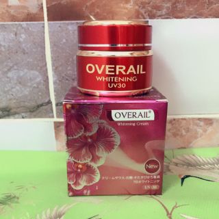 Kem dưỡng trắng da overail vip