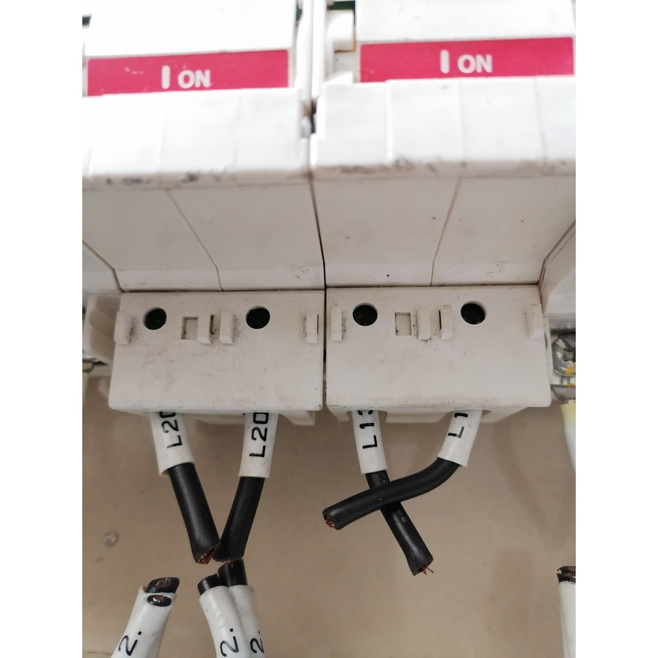 Aptomat bảo vệ tủ điều khiển, cb bảo về quá tải ngắn mạch tủ điều khiển, cb nội địa nhật tháo tủ
