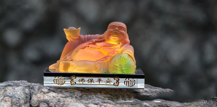 Tượng Phật Di Lặc Nguyên Bảo Phong Thủy Xe Hơi Chất Liệu Cao Cấp Lỗ Nhỏ Để Nước Hoa