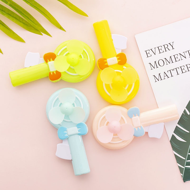 Quạt mini bấm tay nhiều màu nổi bật, nhỏ gọn dễ mang theo, thích hợp làm quà tặng PK1142