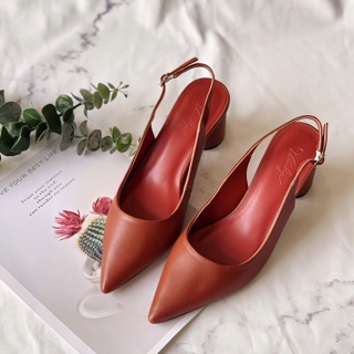 Giày sandal bít mũi gót tròn 5p