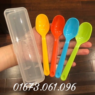 Thìa nhựa an toàn PICNICA cho bé (Hộp 4 chiếc)