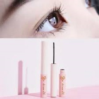 Mascara lameila dày và cong mi