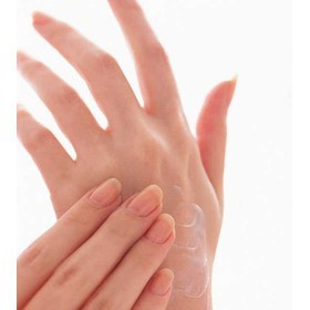 Kem Dưỡng Da Tay Hatomugi Moisturizing & Conditioning The Hand Cream 65g