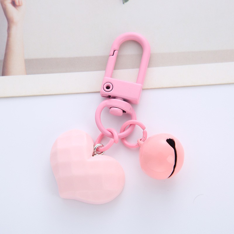 Móc khóa hình trái tim nhiều màu sắc sáng tạo