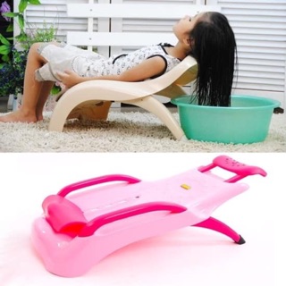 Ghế gội đầu cho bé có tay vịn