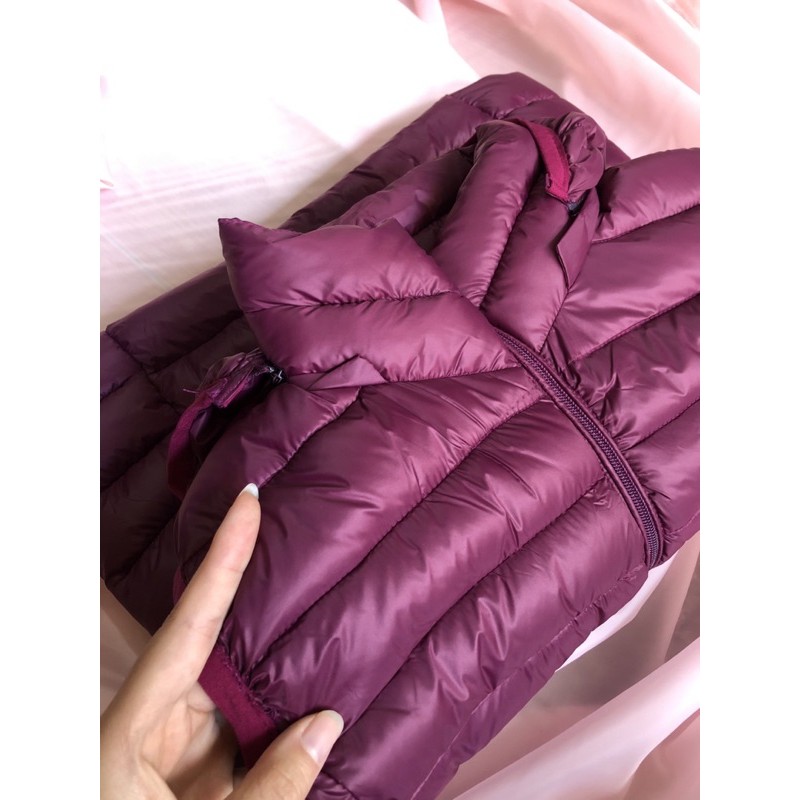 Áo gile phao nữ, áo khoác phao nữ có mũ tháo được form thoải mái | BigBuy360 - bigbuy360.vn