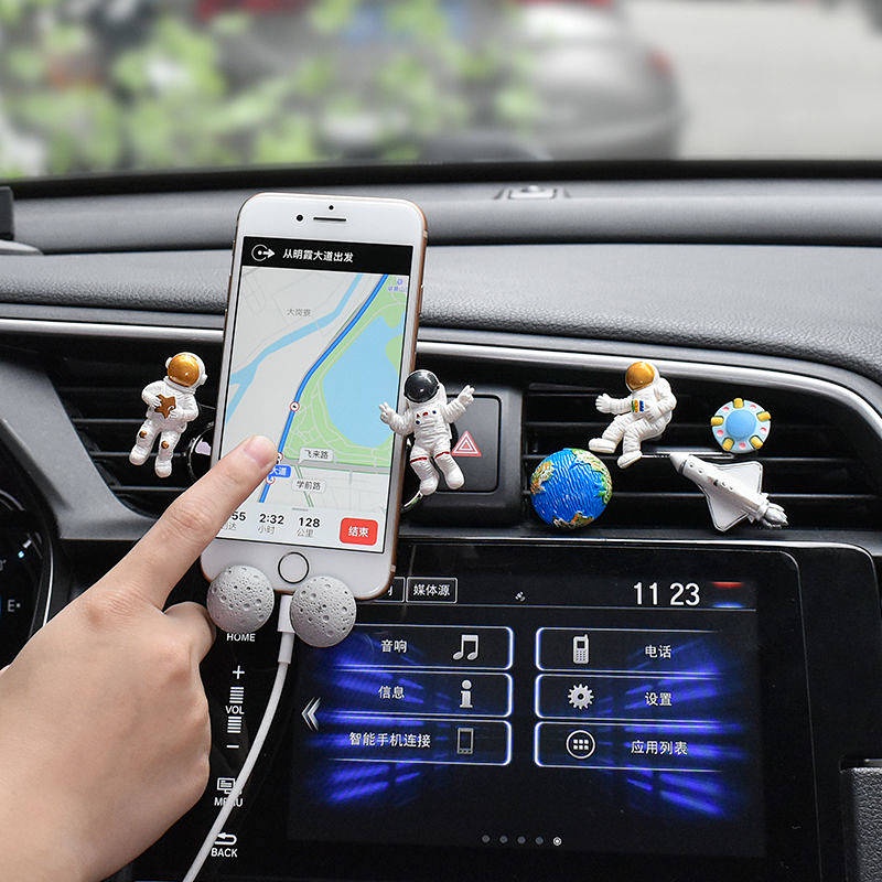 Giá đỡ điện thoại gắn lỗ thông gió xe hơi kiểu dáng dễ thương tiện dụng