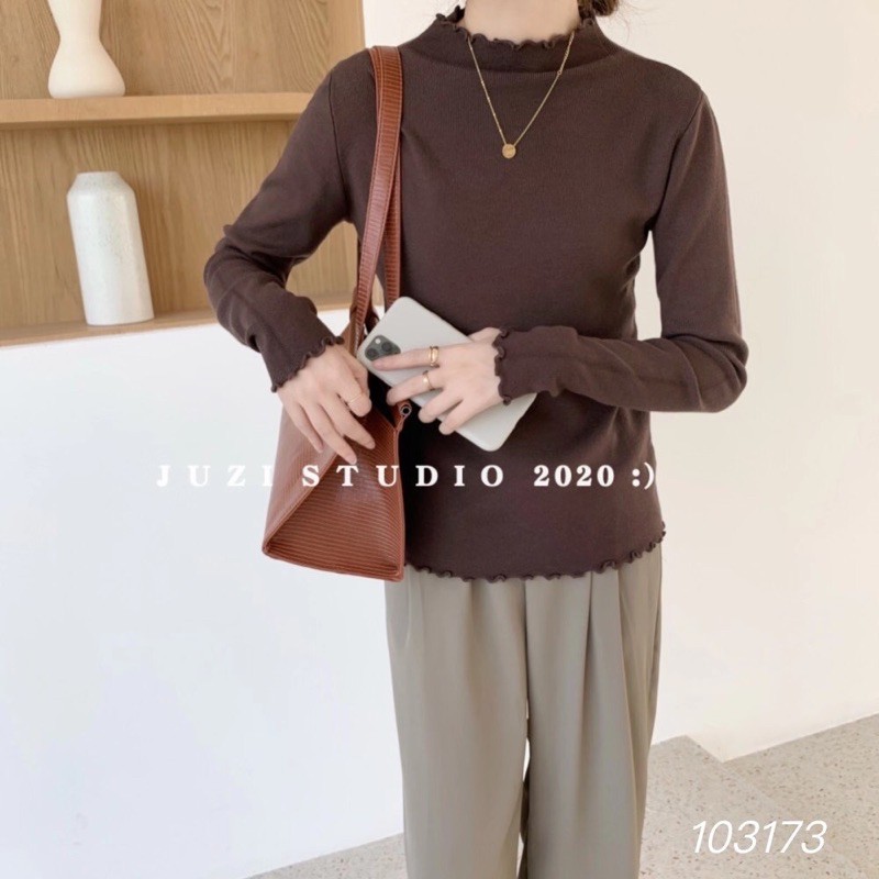 Áo len tăm viền quăn