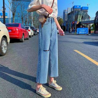 Quần jeans nữ  ống suông..