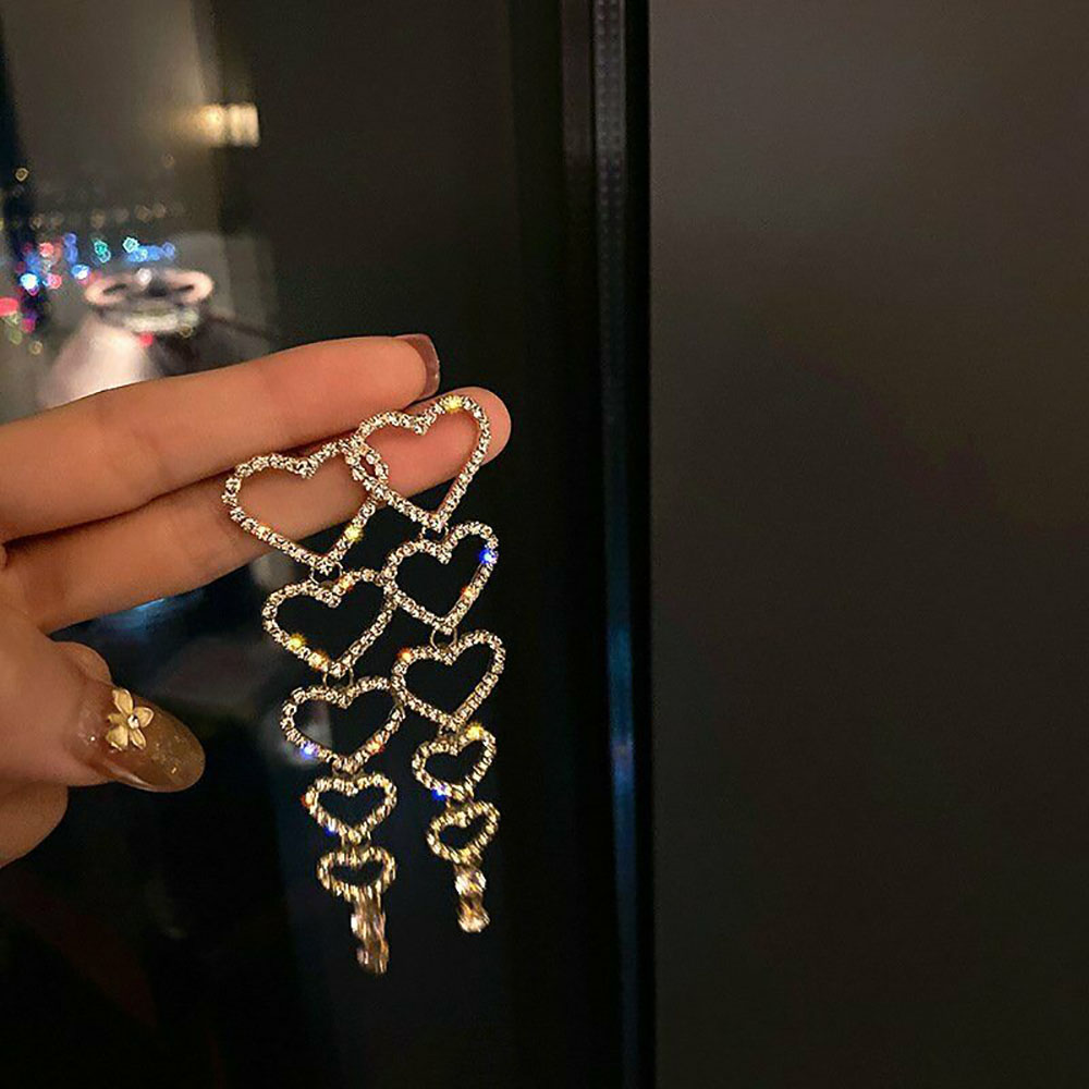 Hoa Tai Dáng Dài Mặt Hình Trái Tim Đính Đá Lấp Lánh