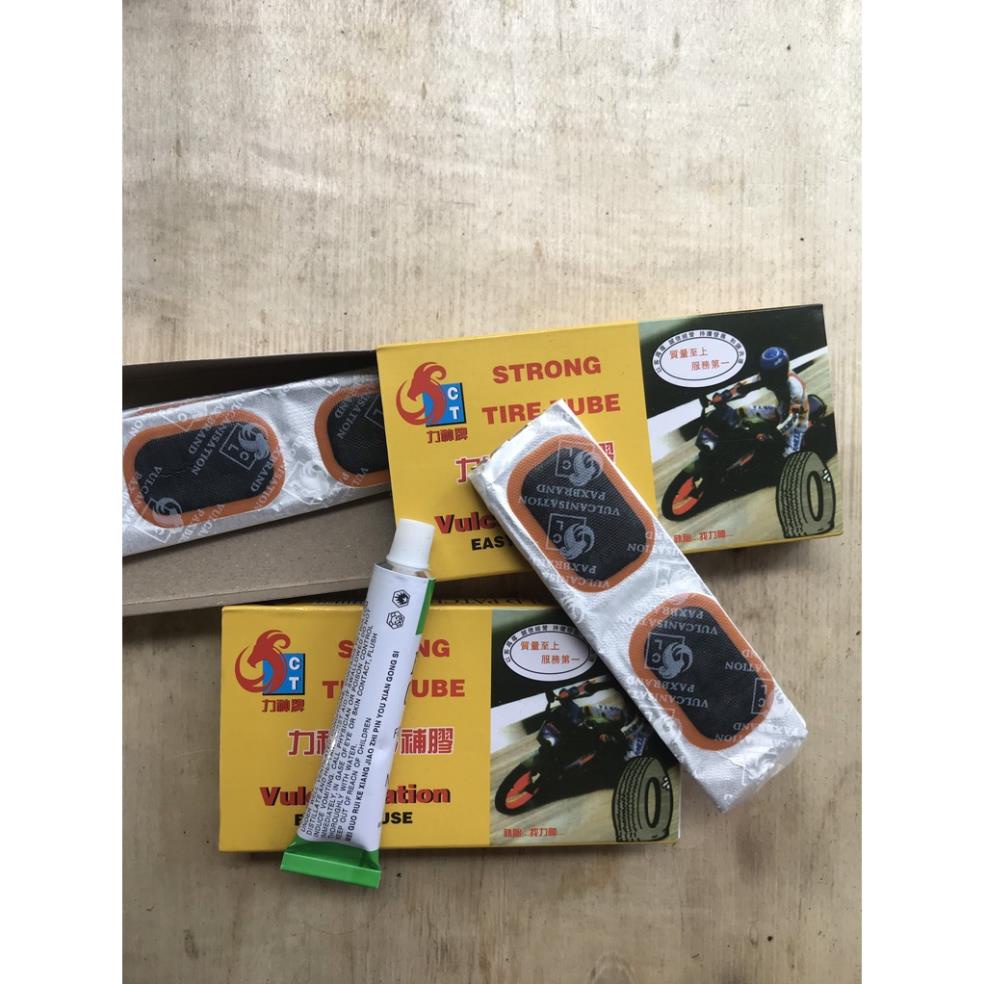 Hộp  nhựa bộ 24 miếng vá xe dạp + 1 tuýp keo dán cao su