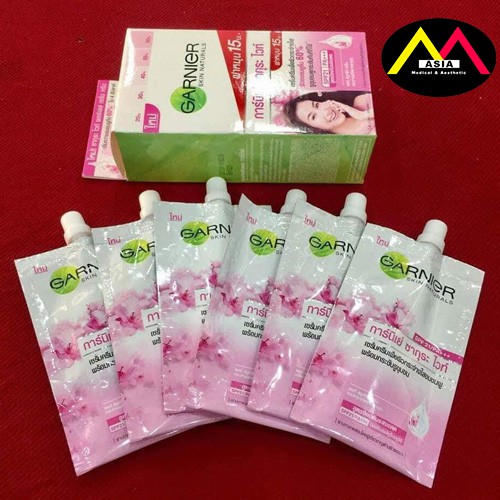 [Hàng chính hãng] Kem Dưỡng Trắng Da Chống Nắng Garnier Skin Naturals Thái Lan