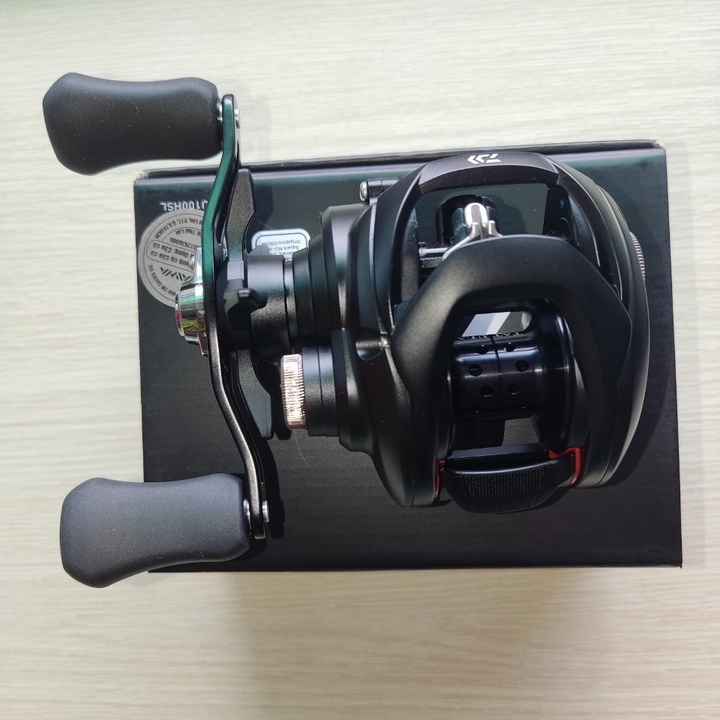 Máy câu ngang tay trái DAIWA TATULA 100HSL