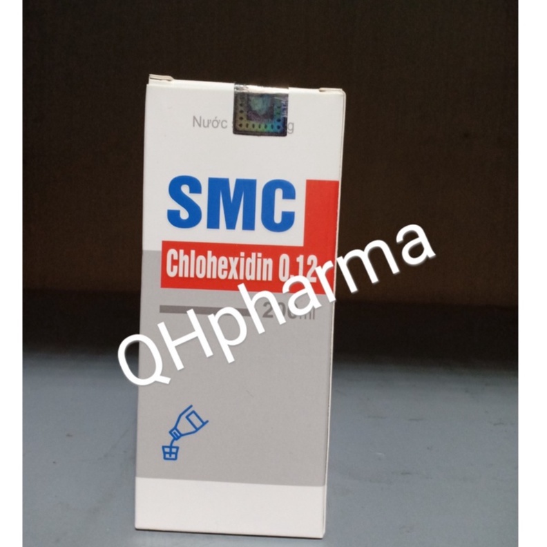 Nước súc miệng SMC Chlohexidin 0.12 chai 200ml giúp bảo vệ nướu