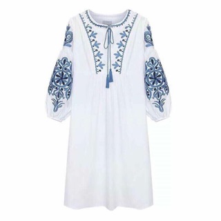Đầm thêu hoa bohemien