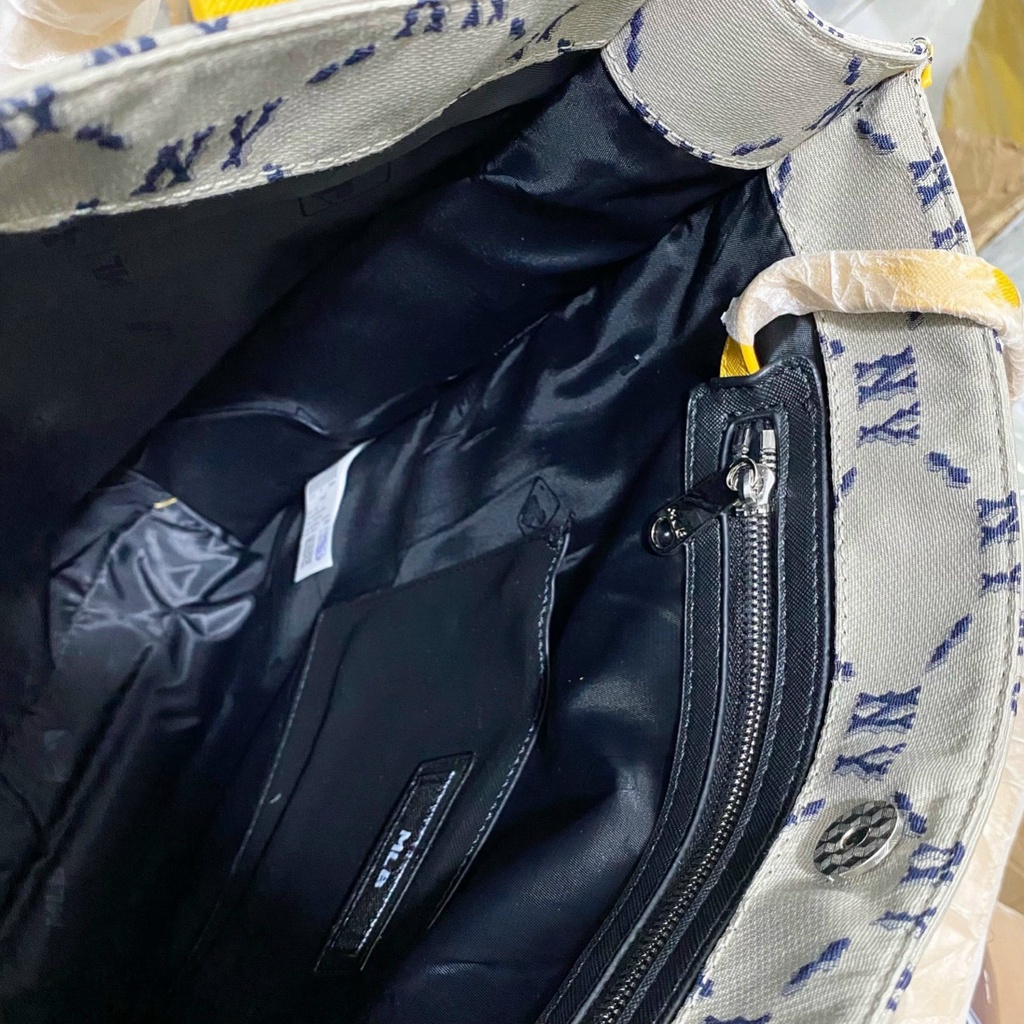 Túi tote   kèm ví nhỏ vừa a4 size 37 x 40 x 9 cm đủ màu