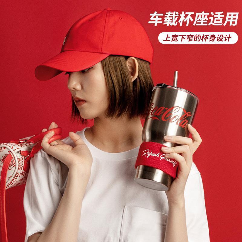 Cốc đựng nước MINISO họa tiết Coca-cola bằng thép không gỉ dung tích lớn kèm ống hút